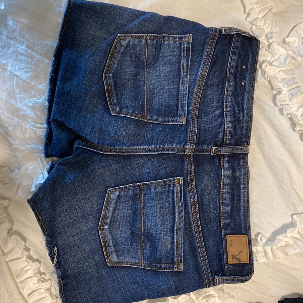 American Eagle Shortie Super Stretch Shorts: SZ: 4 - Picture 2 of 2